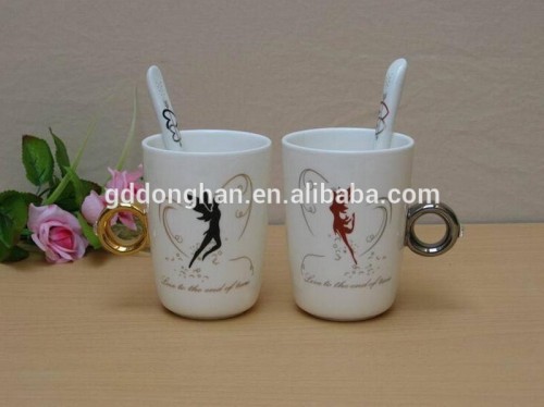 new product ceramic gift ring mug with spoon for Valentine's Day