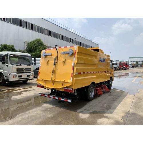 Brand New Dongfeng D6 parking lot cleaning truck