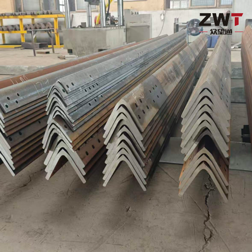 Estructuras de torre de acero con ángulo formado doblado de 60°