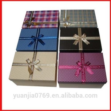 Black luxury design cardboard gift box with lid