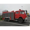 Camión de bomberos de agua seca en polvo seco de seis ruedas