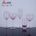 Bicchiere di vino bianco rosa e bicchiere di vino rosso