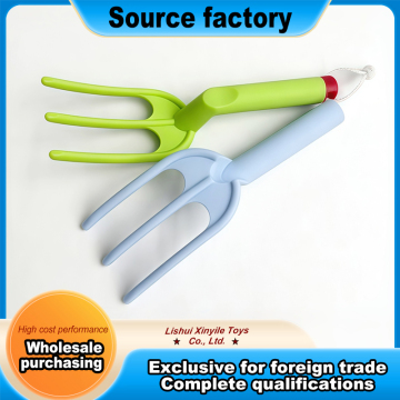 Plastic Toy Fork for Outdoor Beach Activities