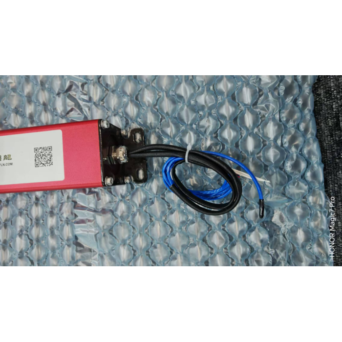 Nem tárolásra alkalmas nyomással előre gyártott perfluor-hexanon tűzoltó készülék (téglalap alakú rúddoboz típusú)