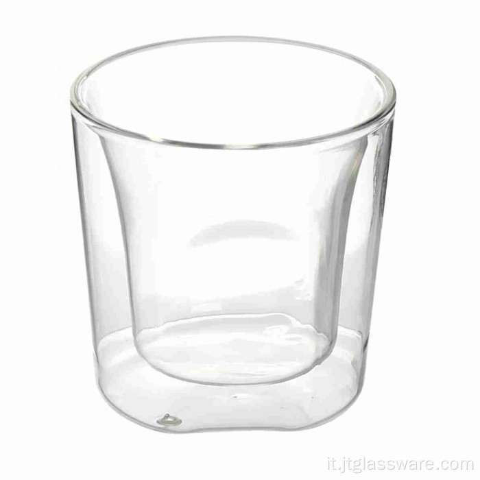 Bellissime tazze di vetro a due pareti con pad