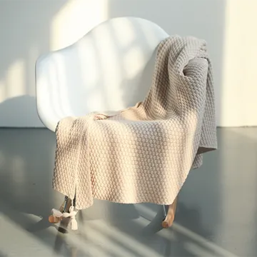 Wholesale Luxury Customized Cable chunky Knit Blankets Throws With knot tassel