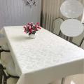 Mantelato de PU blanco elegante brillante para banquete al aire libre