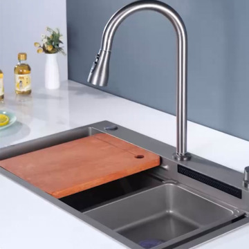 Customized 304 Stainless Steel Flying Rain Kitchen Sink