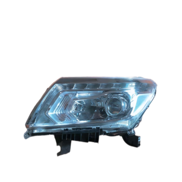 Nissan Navara 2014 mengetuai lampu kepala terang