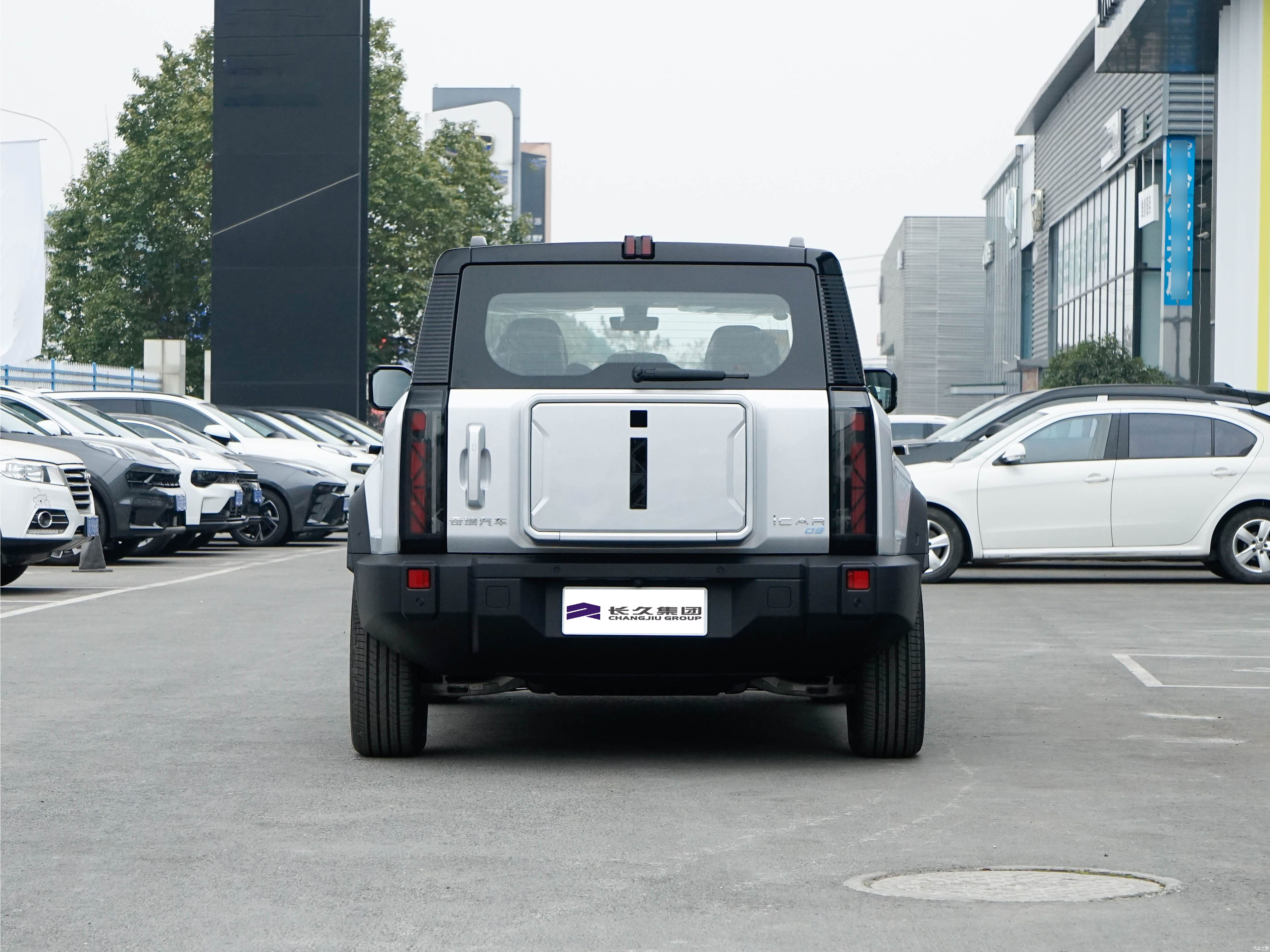 2024 ICAR03 Electric SUV: Urban Intelligence & Efficiency