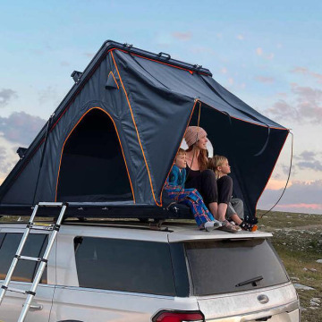 キャンプカーの屋上テント車両屋根のトップテント