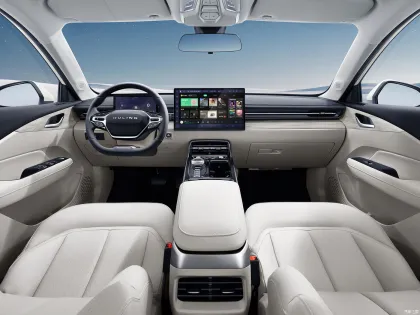 2024 Wuling Starlight Electric Sedan: Long-Range 1.5L Hybrid Car