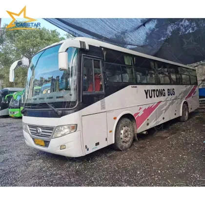 Used Yutong Coach Bus with 64 Seats and Front Engines