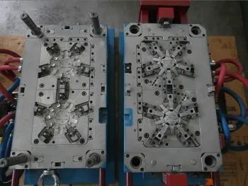 precision injection mould