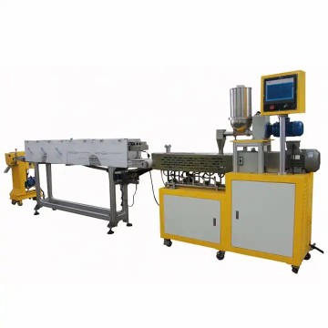 Machine d'extrudeuse à vis à double à l'échelle de laboratoire et ligne de granulation pour la fabrication de plastique