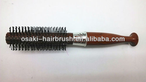 round plastic hair brush