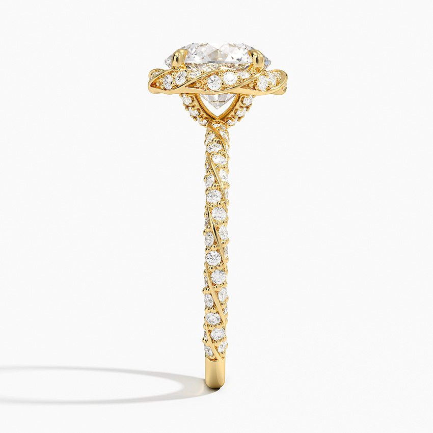 Direktang side profile ng intertwined pave lab diamond engagement ring ng FLORAL JEWELRY