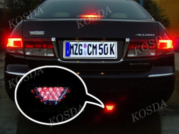 Tail Light Cars 12 Red LED Triangle Flashing Brake Lamp