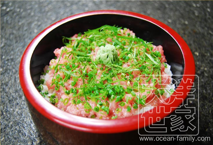 Special tuna fatty meat covered rice