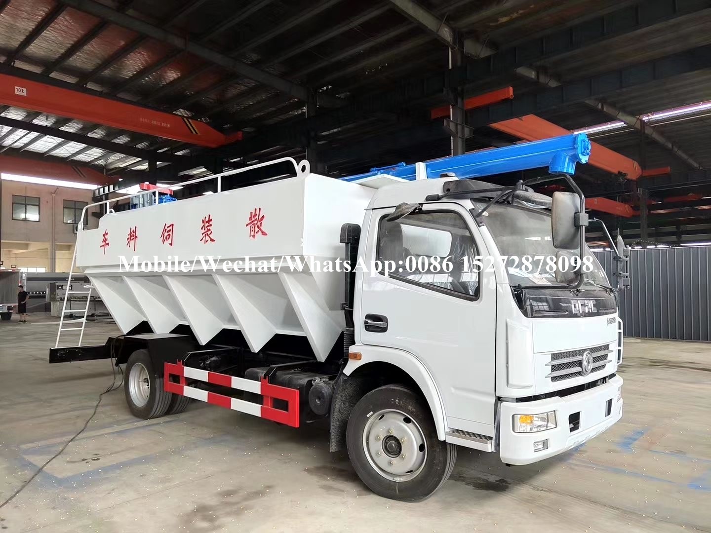 Bulk Feed Transport Truck (3)