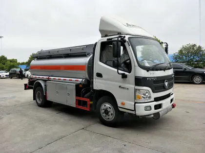 FOTON 5000-6000LITERS Fuel truck