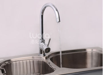 Cold and Hot Water Kitchen Mixer New
