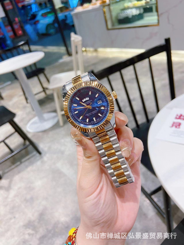 Timeless Men's Quartz Watch Classic Design
