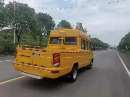 CLW Brand cheap 4x2 mini pickup truck 1.5L