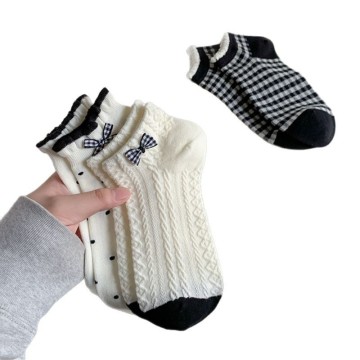 Spring Summer Women's Ankle Socks - Vintage Floral Styles