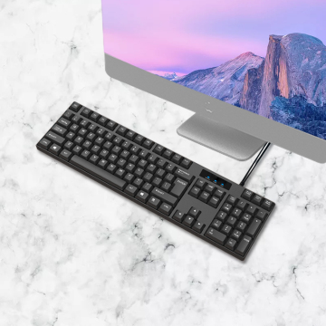 5フィートUSB Aケーブルを備えた黒い有線コンピューターキーボード-104キー、折りたたみ可能なスタンド、WindowsPC/ラップトップと互換性