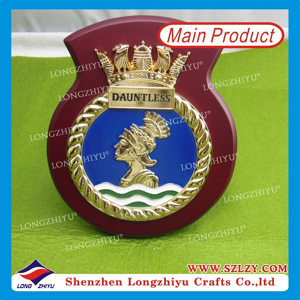 Die-Cast Enamel Metal Plate Wood Shield Momerial Plaque