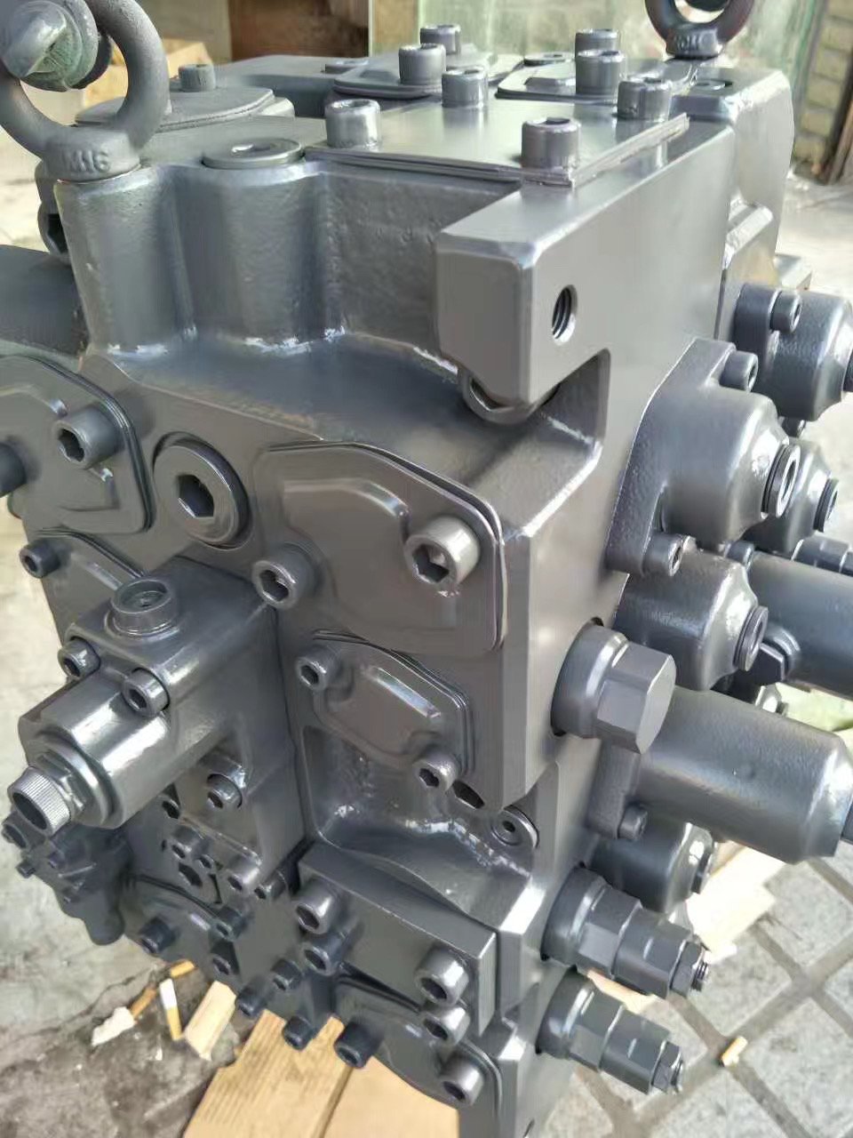 Excavator EC360B Control Valve 14557520 Stock available