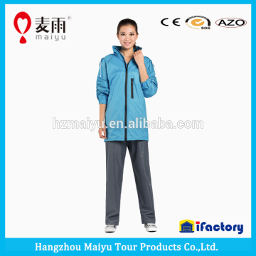 cheap polyster hooded polyester rain coat /adults rain coat suit/rain jacket pants