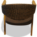 Krzesło ogrodowe z drewnianym rattanu
