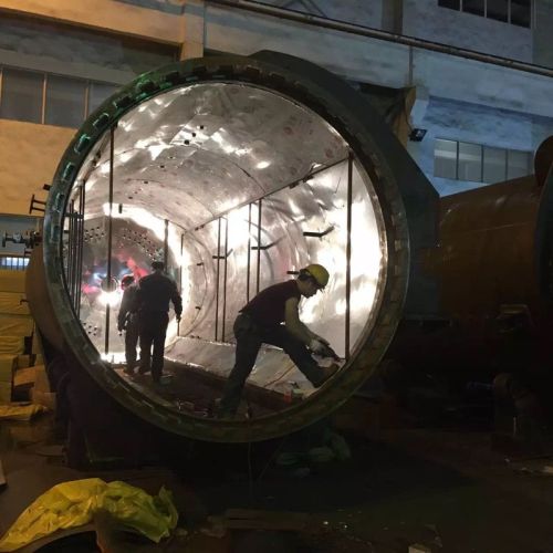 Rubber Vulcanizing Autoclave With Safety Interlock