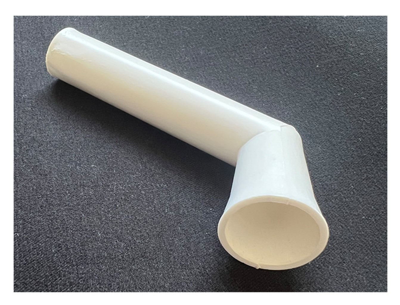 Injection molding freezer accessories Plastic refrigerator drain pipe plastic products Open mold custom processing plastic parts (2)