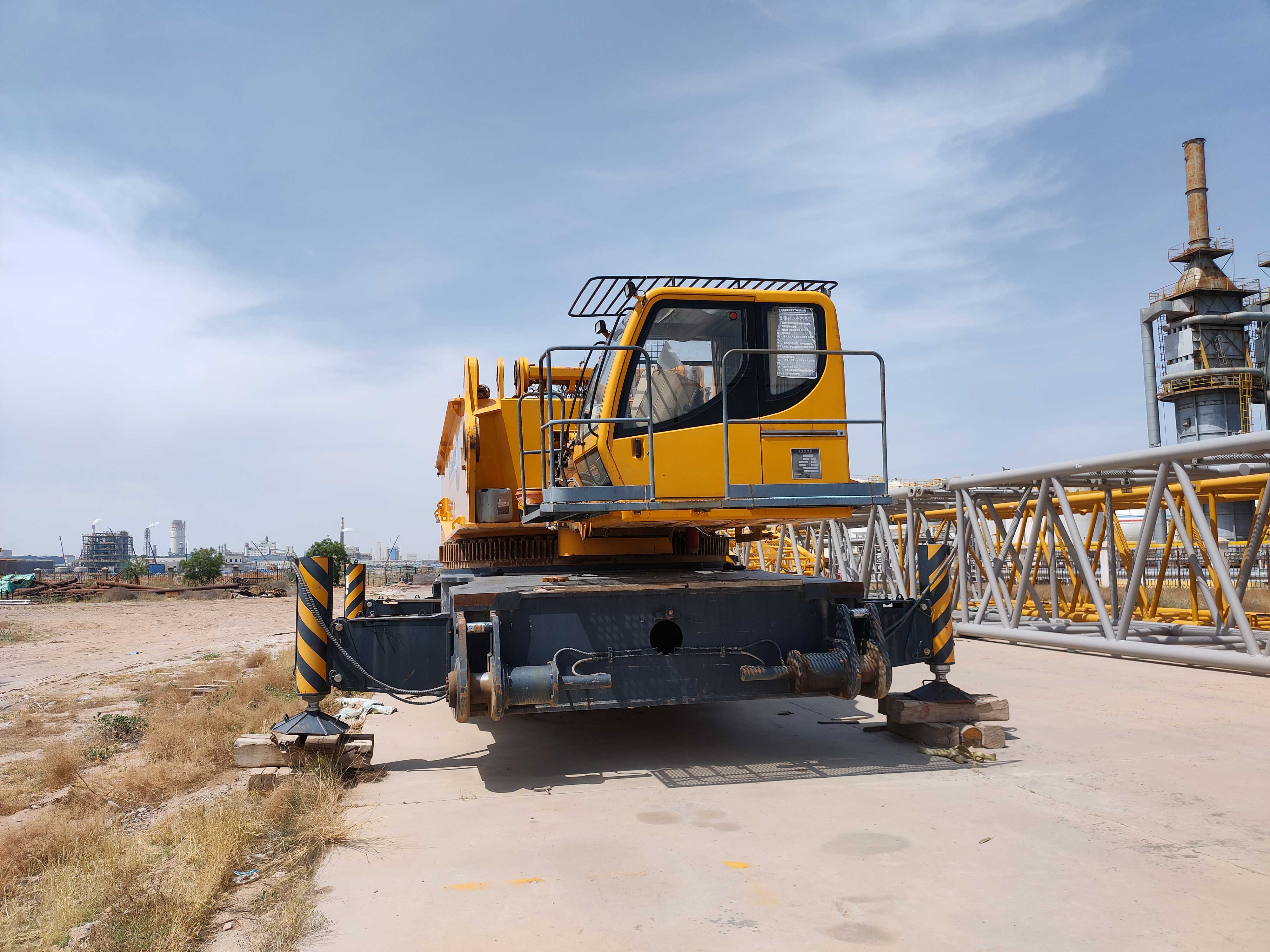 2015-650-ton-model,-like-new-condition