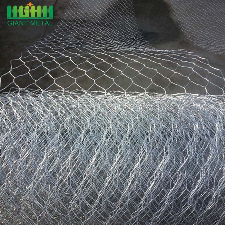 Galvanized Farms Iron Wire Hexagonal Chicken Fence