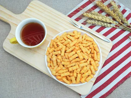 Tomato Crispy Halal Snacks Crispy Wholesale Snacks