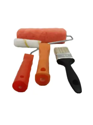 Paint roller set with paint tray