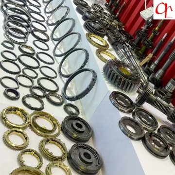 IVECO Manual Transmission Sliding Sleeve Synchronizer Ring and Gearshaft Components