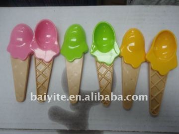 Plastic ice cream spoon