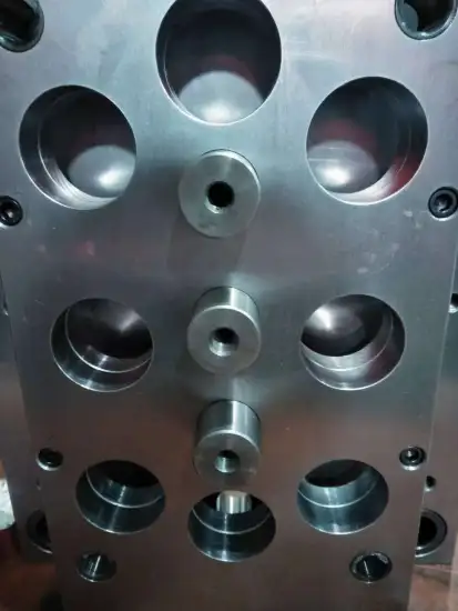 Plastic Injection Mould Part Without Hot Runner
