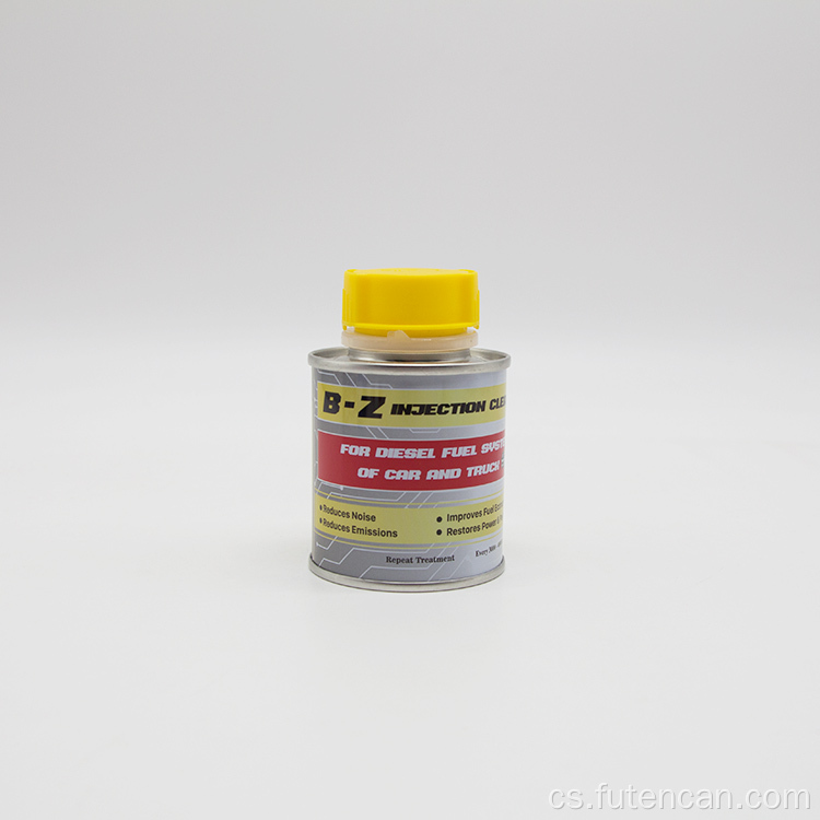 Prázdné plechovky s přísadami do paliva