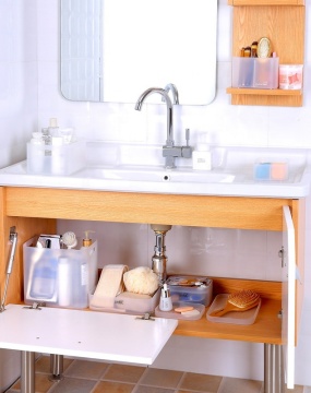 Plastik -Make -up -Organizer staubdichter Schrank für kosmetische Bürsten