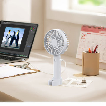 Mini batterie de ventilateur portable en fonction