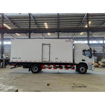Saic hongyan 240hp refrigerator truck freezer truck