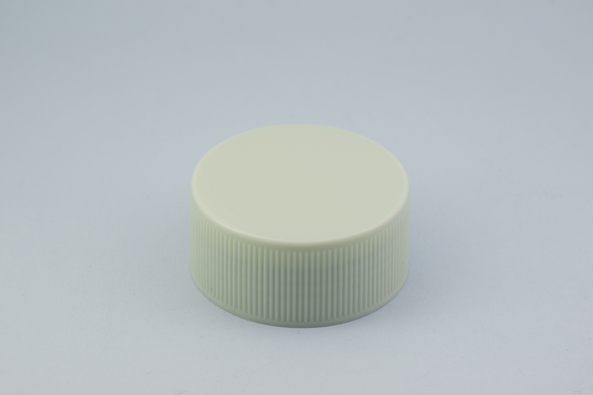 43/410 Mint Green Ribbed Screw Cap