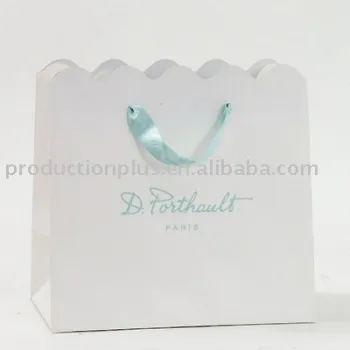 Fancy paper gift bags with handle