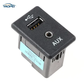 795405504 Nissan Micra AUX USB Receptacle Assembly